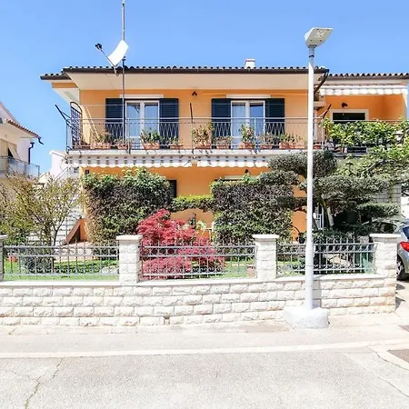 Apartment Alma One